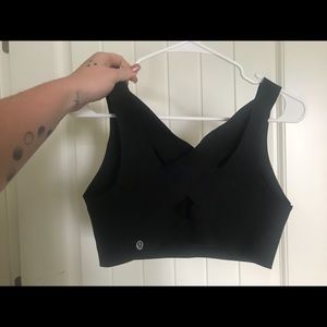 Lululemon Enlite bra